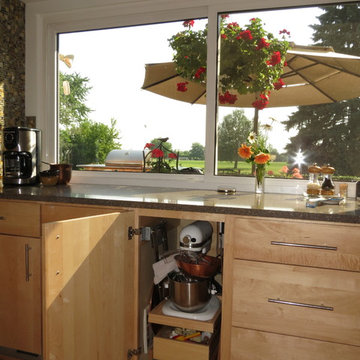 Bloomfield Hills Modern Kitchen