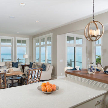 Lakefront Living IV