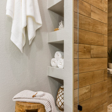 A Tired Master Bathroom Becomes a Relaxing Retreat