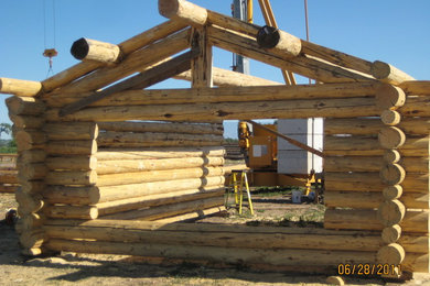 Home design - rustic home design idea in Denver