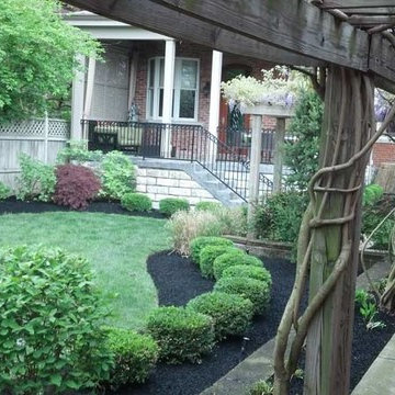 Landscape Mulch Install