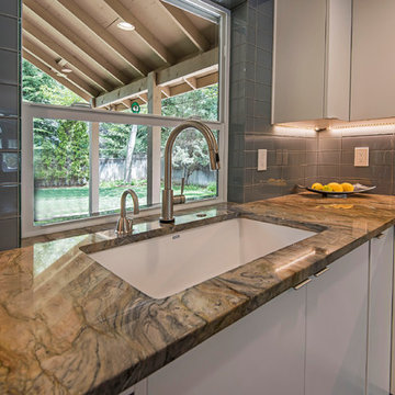 Contemporary Kitchen - Bend, OR