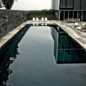perimeter overflow pool + marble decking