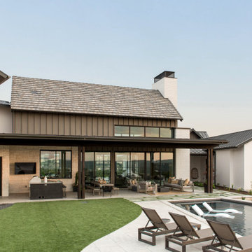 Peninsula Residence