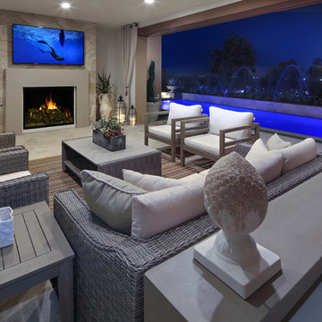 Gorgeous Modern Pool & Elevated Spa