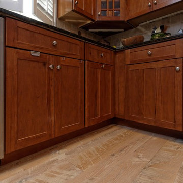 Traditionally Milled Cotton White Mountain Oak Flooring