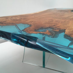 The 'Neutronium' coffee table - Products