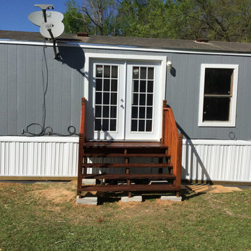 Mobile Home Steps (Exterior)