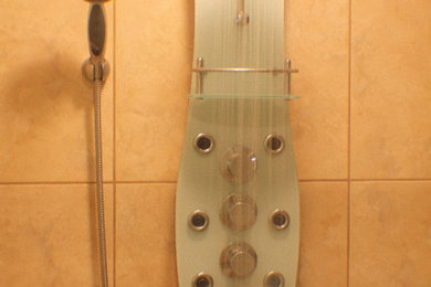 Bathroom - traditional bathroom idea in Miami