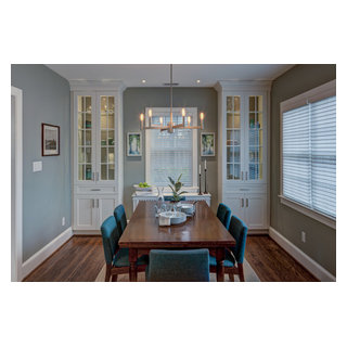 Transitional Cape Cod Made for Entertaining - Transitional - Dining ...