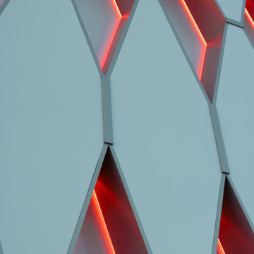 White Gloss ACP Rhomb Panels with Aluminum Corners and LED Lighting – Design Bui