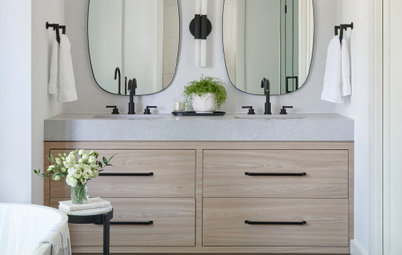 Bathroom of the Week: Modern, Elegant and Low-Maintenance