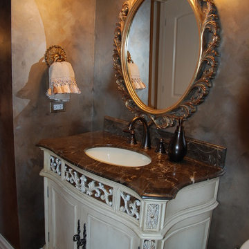 Bartlett - Traditional Powder Room