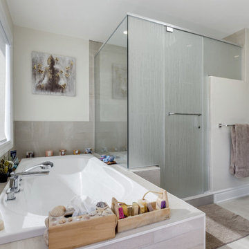 Emmett Road Custom Home Ensuite Bathroom