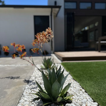 Tech-Savvy Tranquility: Sustainable Yard Design