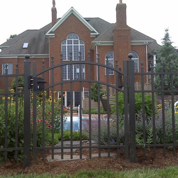 Aluminum Gate