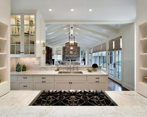 Kitchen And Family Room Layouts Design Ideas & Remodel Pictures ... SaveEmail