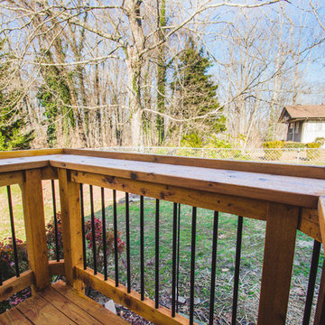 Englewood Cedar screen room with exposed beams