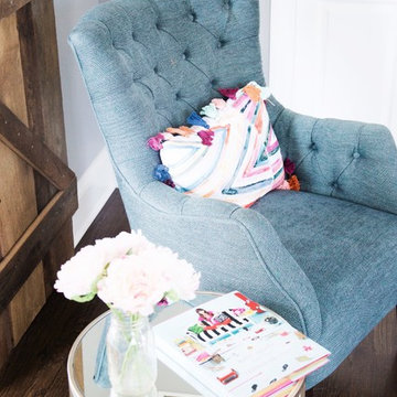 Bold Colors for a Chic Home Office