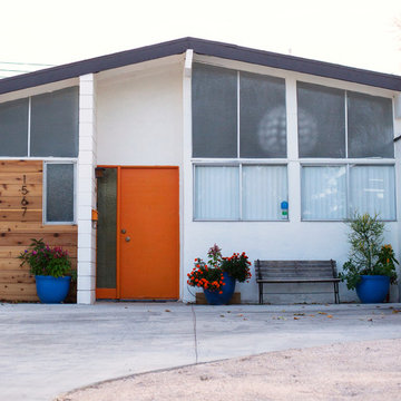 Mid-Century Charm in Vintage Las Vegas