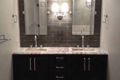 Inspiration for a transitional bathroom remodel in Detroit