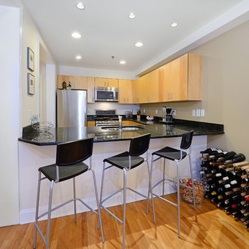 Exceptional 2 bedroom 2 bath in the Metropolitan Grand