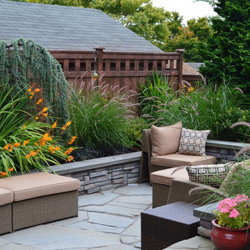Seattle Small Outdoor Room