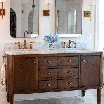Sussex Master Bathroom