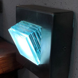BRIK MOUNT LED STEP WALL LIGHT - Outdoor Wall Lights