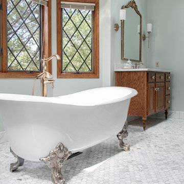 Statuary Clawfoot tub