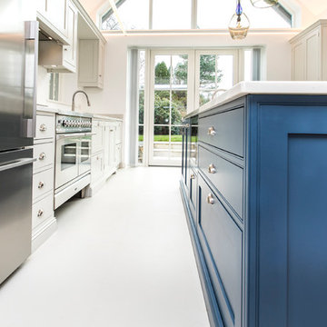 BEAUTIFUL BLUE BESPOKE KITCHEN DESIGN IN BEAULIEU NEW FOREST