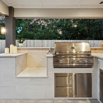 Houston Heights Outdoor Living with an outdoor kitchen