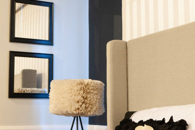 Bedroom - contemporary bedroom idea in London