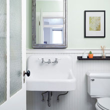 4 Chockers Bathroom