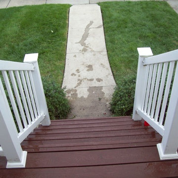 TREX TRANSCENDS FIRE PIT COLOR with white rail