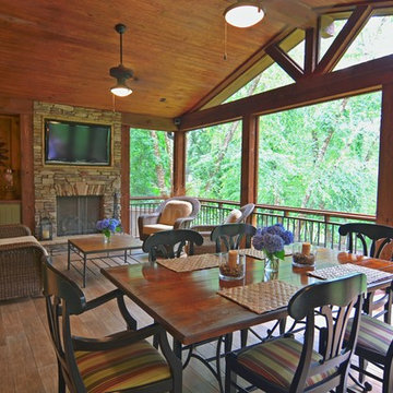Outdoor Living Spacesix seat dining table
