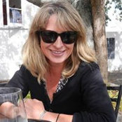 Karen de Lautour's photo