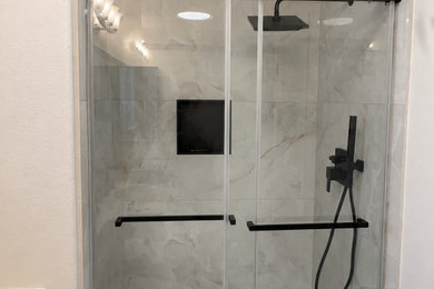 Bathroom photo in San Francisco