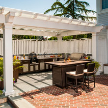Outdoor Kitchen