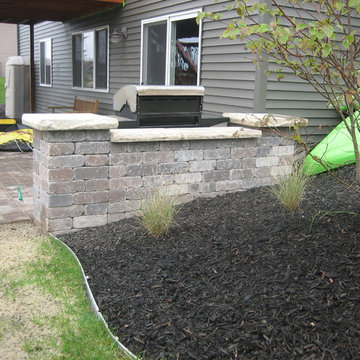 Thornbury Pavers and Brussels block walls