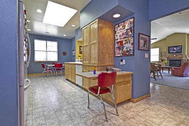 Elegant kitchen photo in Seattle