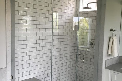 Example of a bathroom design in Orange County