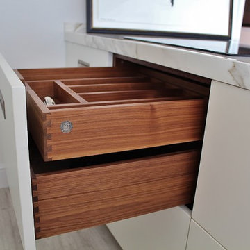 Docklands Apartment