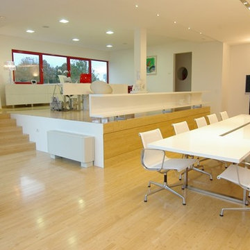 OFFICE-PULTS-RECEPTIONS