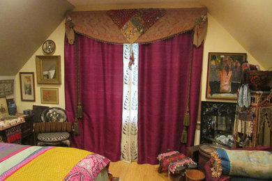 Bedroom - small zen bedroom idea in Bridgeport
