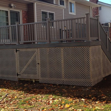 Trex Transcends Tropics Island Mist with Trex Gravel Path Railing