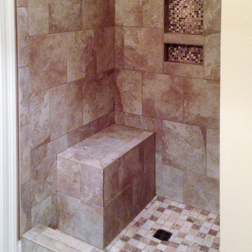 Mack Lane Avenue: Master Shower