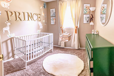 北欧スタイルのおしゃれな赤ちゃん部屋の写真