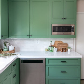 English Holly Kitchen