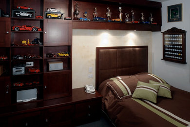 Modelo de dormitorio infantil minimalista de tamaño medio con moqueta y suelo gris